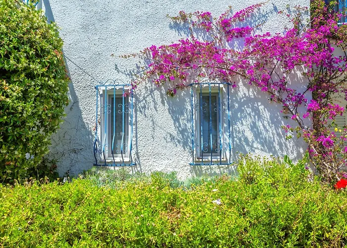 דירה Xenios Faros *