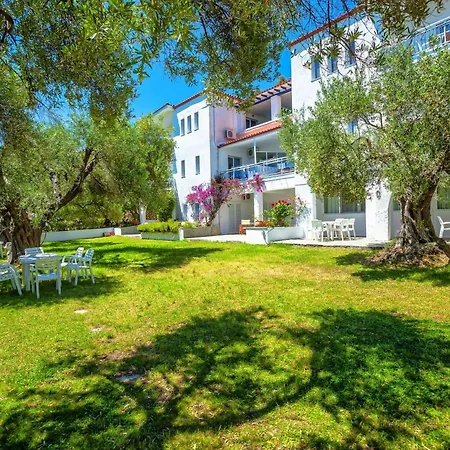 Xenios Faros Possidi