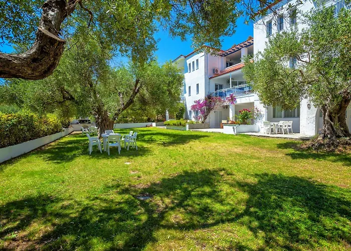 Xenios Faros Апартаменты *